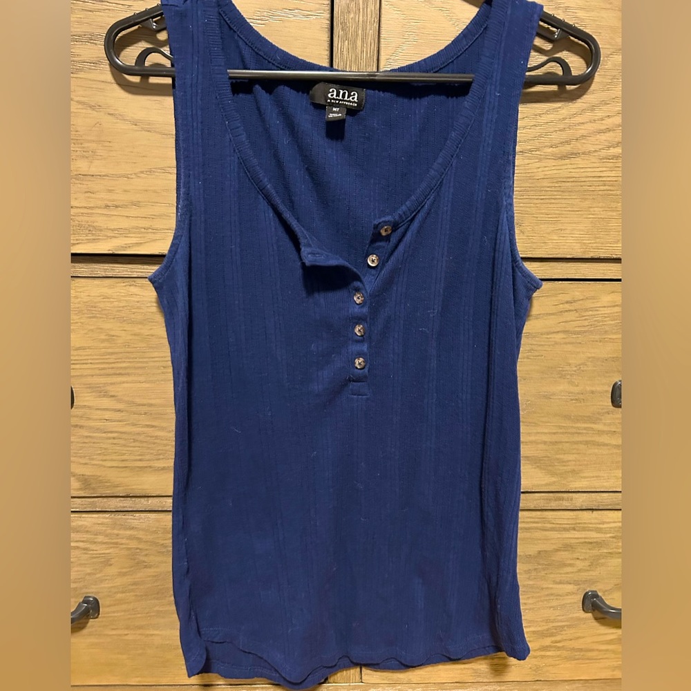 Sleeveless top by Ana - M